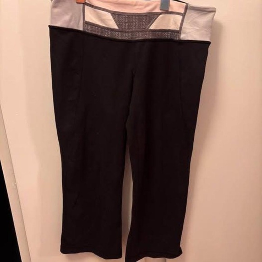 Lululemon Black Bootcut Cropped Yoga‎ Pants Side Slits Gray Waistband